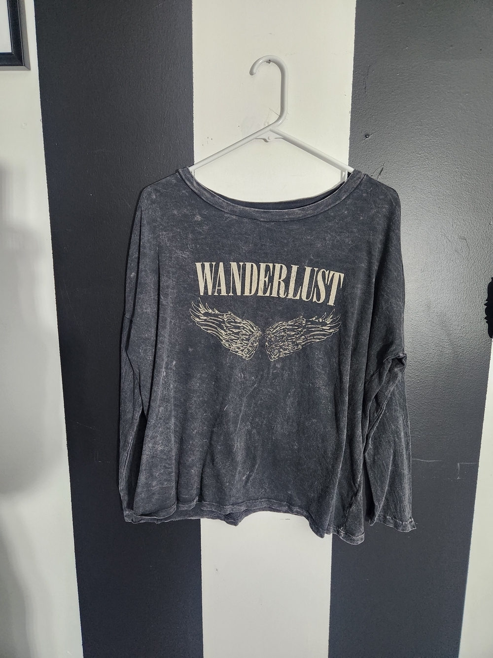 Oversized Wanderlust Angel Wing Tee